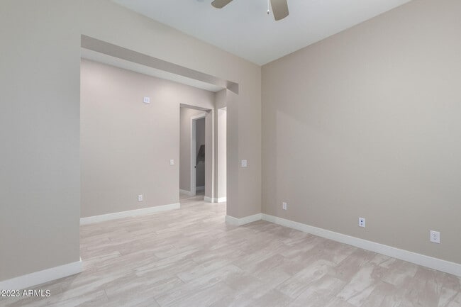 Building Photo - 4133 E Las Colinas Dr