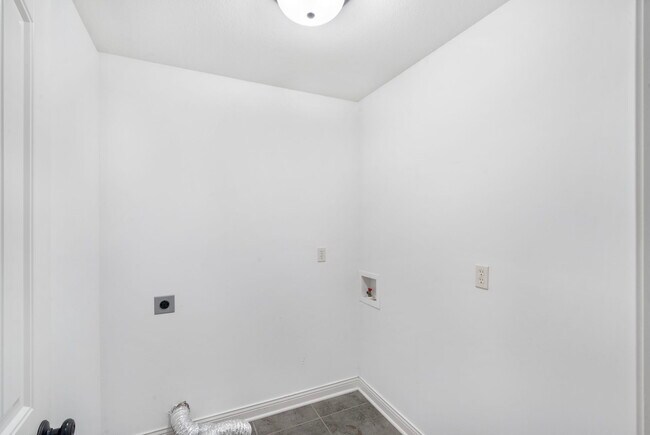 Building Photo - 5004 Whitefish Ct