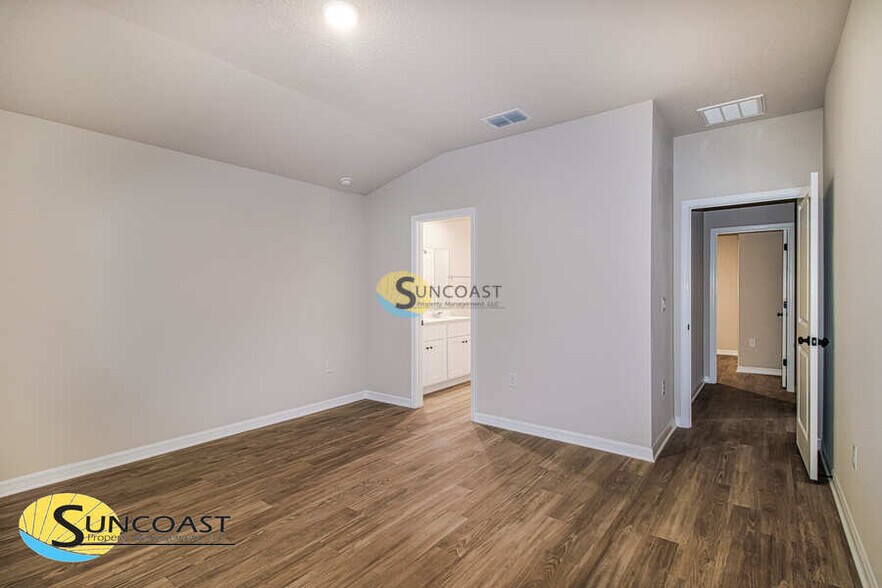 Building Photo - 15849 SW 23rd Court Rd