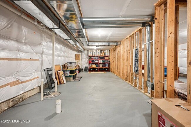 Building Photo - 42 Dogleg Ln