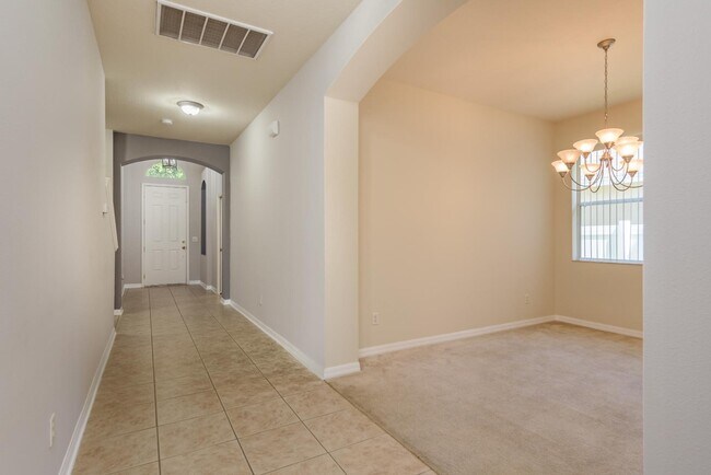 Building Photo - 4515 Fieldview Cir