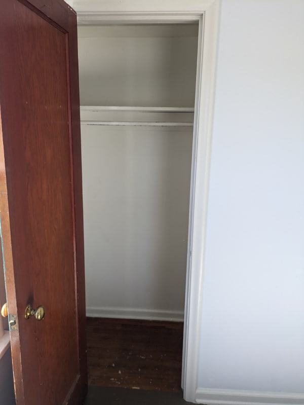 Building Photo - 589 W 200 N