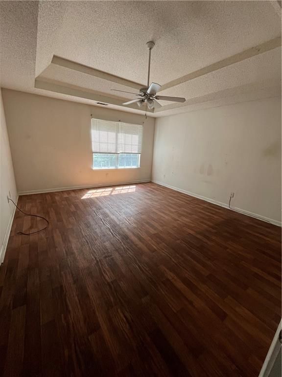 Building Photo - 5420 Sapphire Cir
