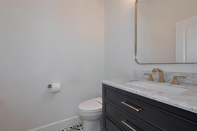 Building Photo - 155 Lindenberry Cir