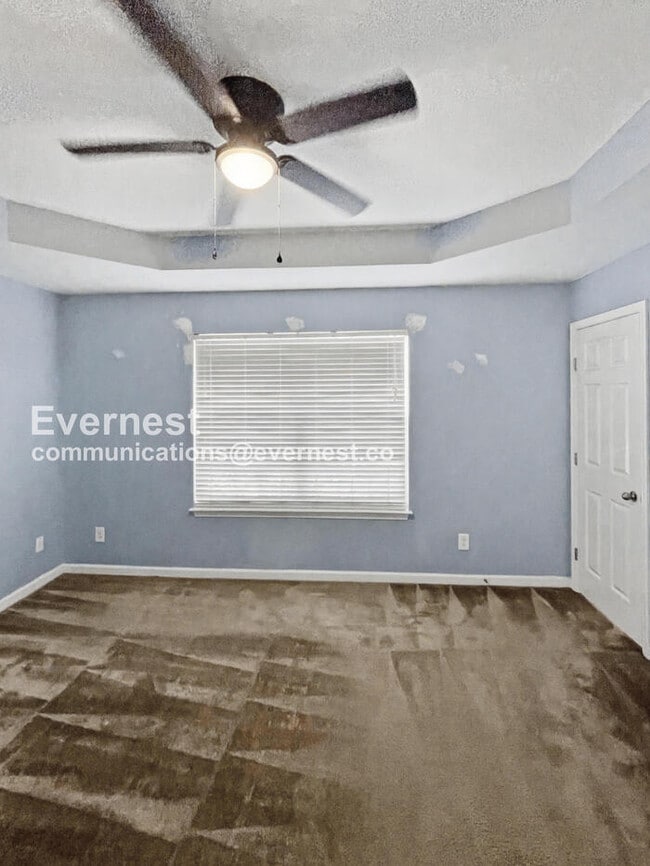 Building Photo - 142 Oak Valley Cir