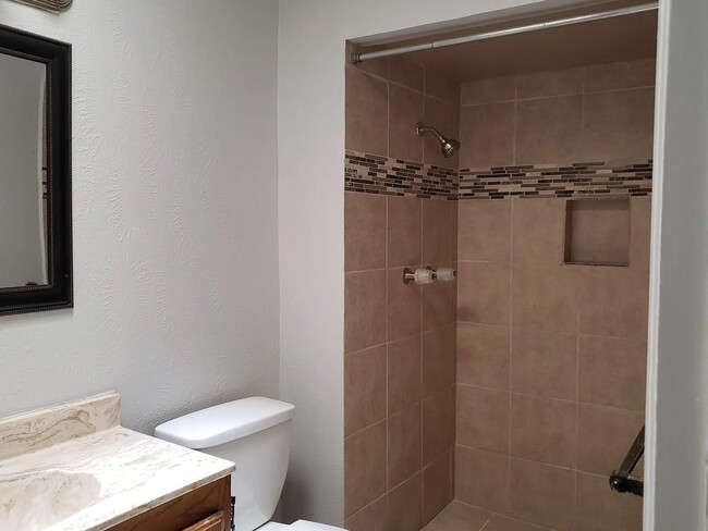 Building Photo - 2944 Furneaux Ln