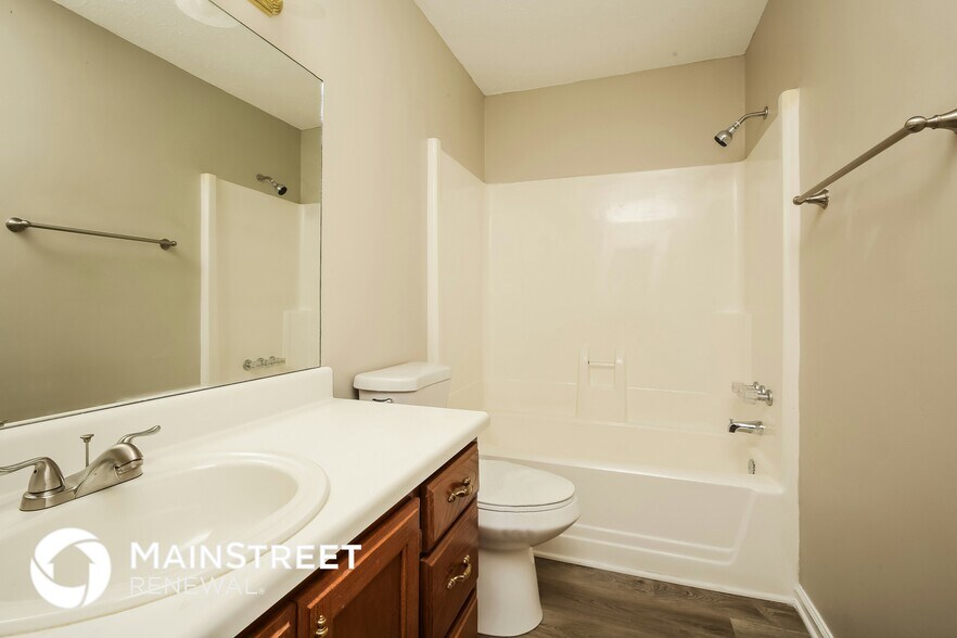 Building Photo - 214 Riverwood Dr