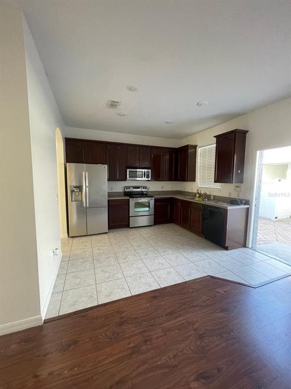 Building Photo - 13208 Silver Strand Falls Dr