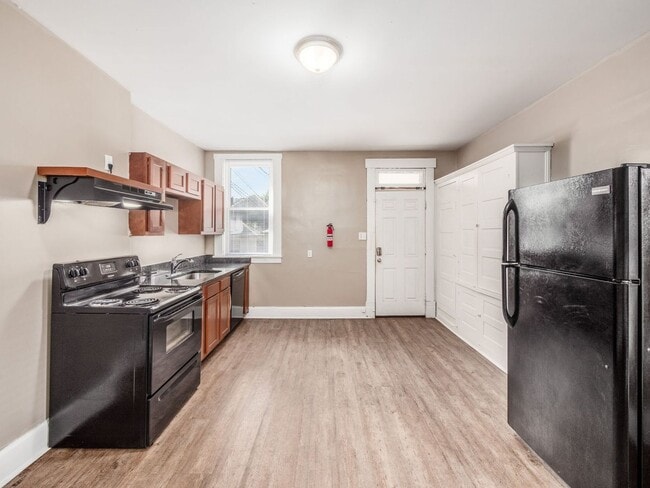 Building Photo - 89 E Patterson Ave