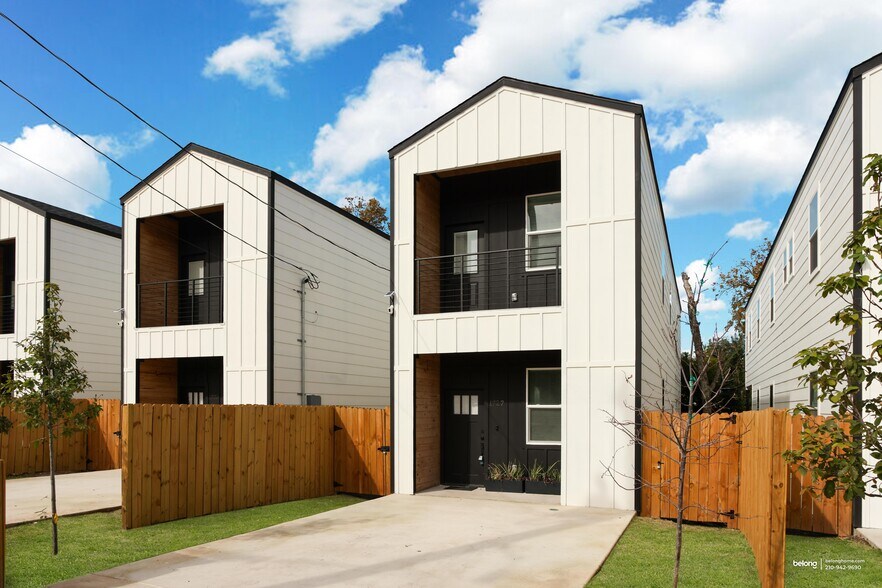 Building Photo - 1723 E Crockett St