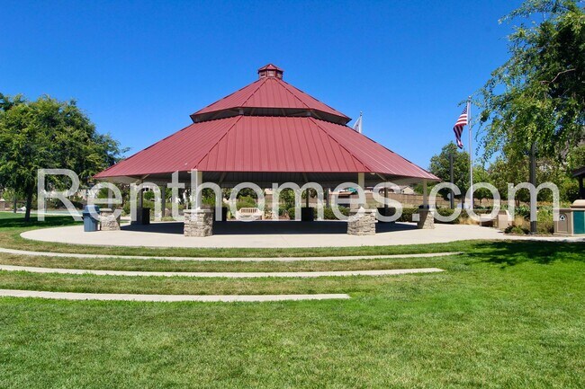 Building Photo - 21743 Deer Grass Dr