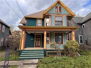 Building Photo - 809 Linden St