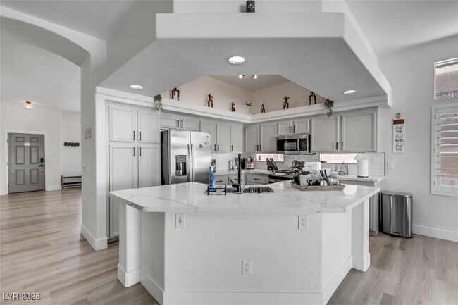 Building Photo - 10082 Prairie Dove Ave