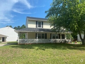 Building Photo - Two Bedroom Duplex located in Downtown Nor...