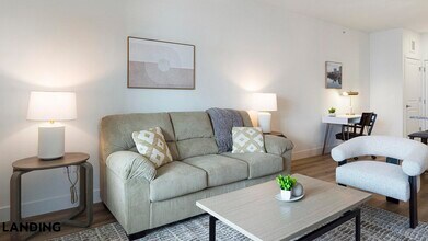 Building Photo - 10670 Jake Jabs Blvd