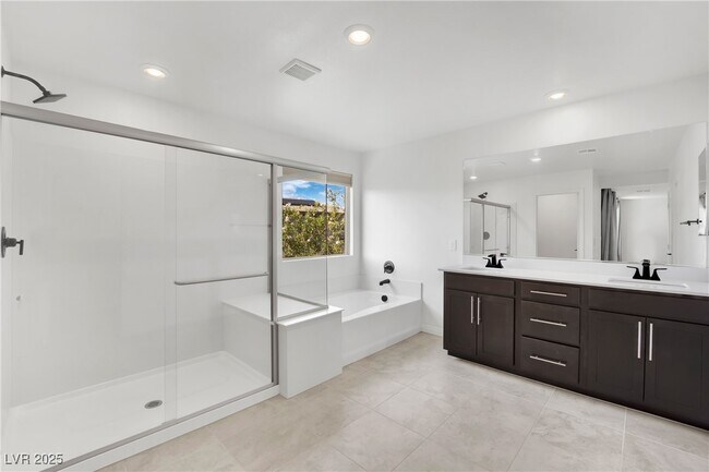 Building Photo - 945 Glenhaven Pl