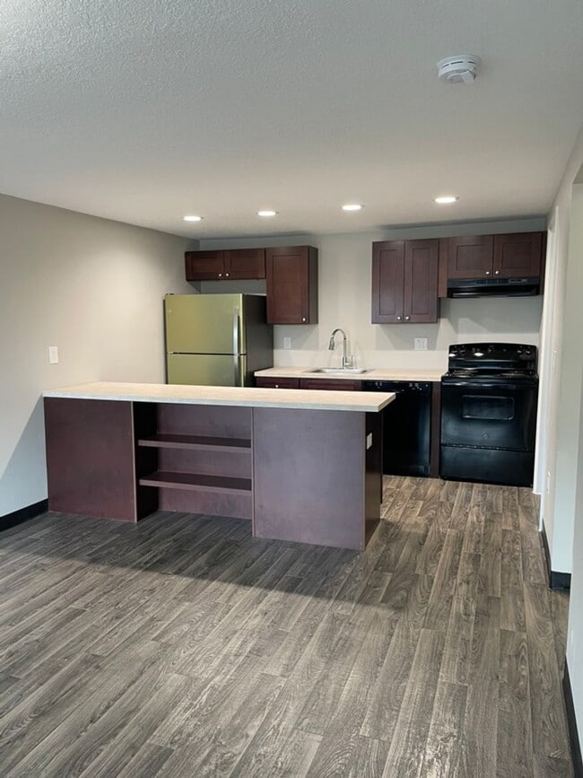 Building Photo - The Hampton - 1 Bedroom 1 Bathroom with in...