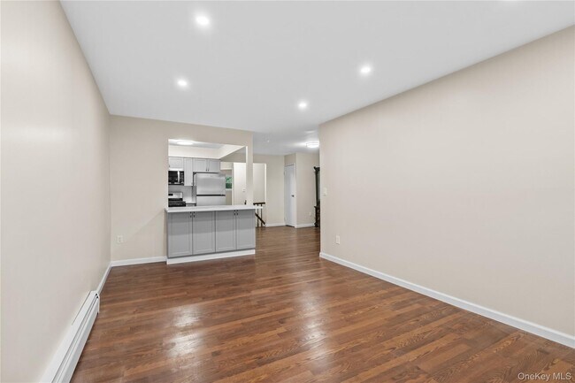 Building Photo - 401 Olmstead Ave