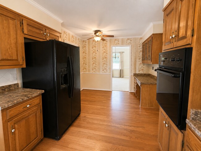 Building Photo - 3562 Durham St Ext