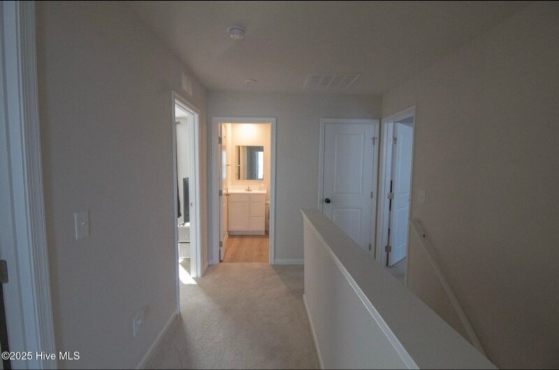 Building Photo - 8950 Shallow Crk Trl