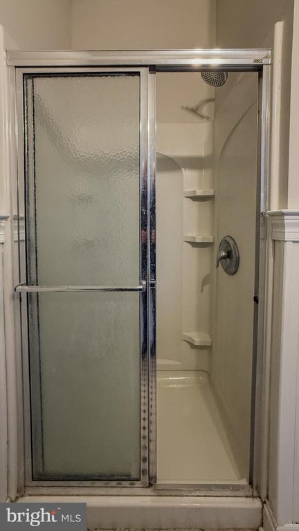 Building Photo - 165 E Mt Pleasant Ave