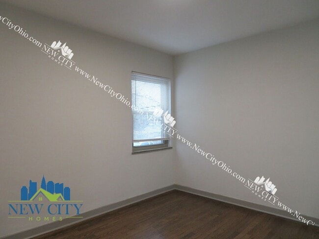 Building Photo - Newly Renovated Apartment Building