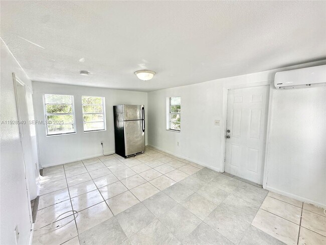 Building Photo - 1278 NW 44th St