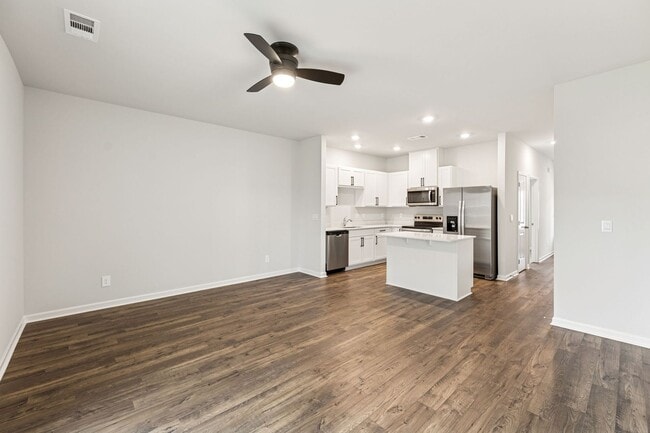 Building Photo - 1017 Keyes Pl