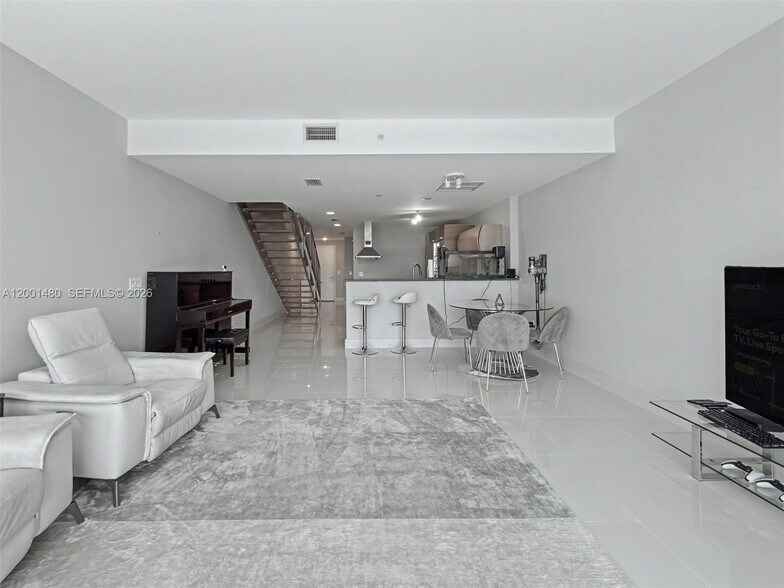 Building Photo - 2950 NE 188th St