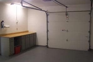 Building Photo - 2302 Oakcrest Dr