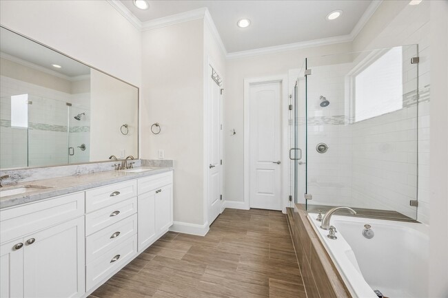 Building Photo - 1033 Ashland St