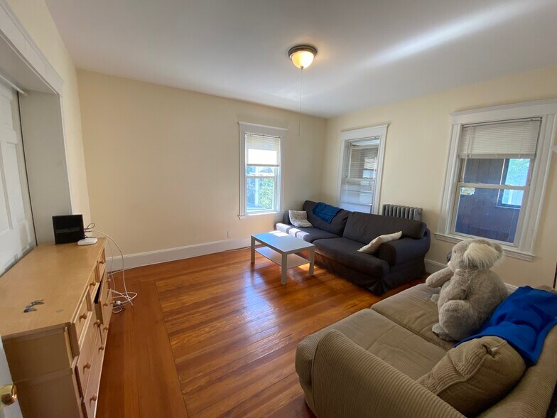 Building Photo - 43 Teele Ave