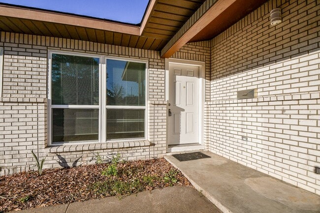 Building Photo - 9534 Kerrwood Ln