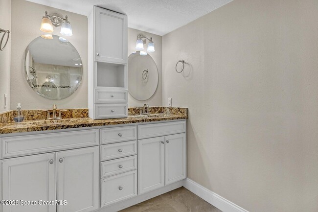 Building Photo - 3609 S Banana River Blvd