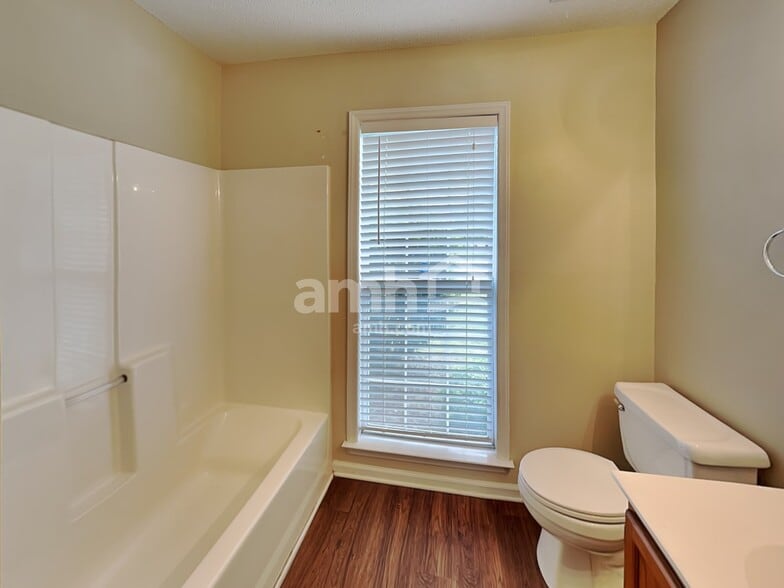 Building Photo - 4902 Hunters Bluff Dr
