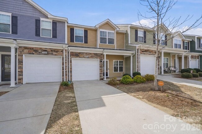 Building Photo - 15217 Wrights Crossing Dr