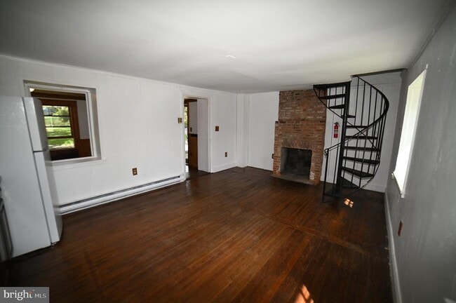 Building Photo - 473 Davis Rd