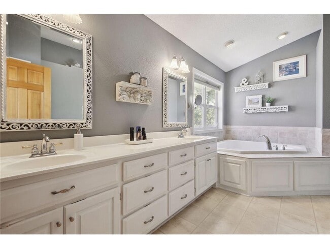 Building Photo - 16596 Gunflint Trail