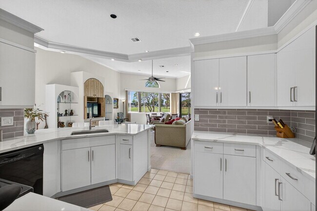 Building Photo - 773 Windermere Way