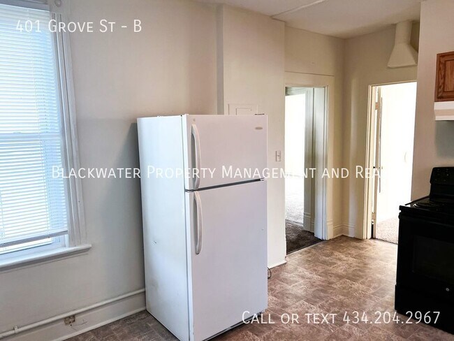 Building Photo - 401 Grove St