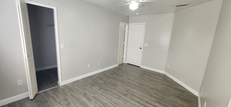 Building Photo - 2388 Oak Park Way