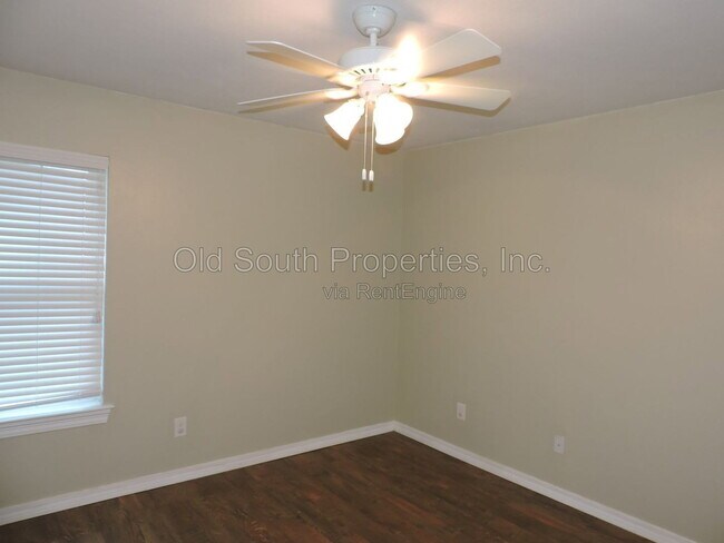 Building Photo - 5016 Challenger Way