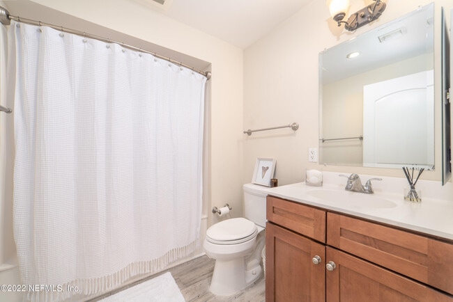 Building Photo - 525 3rd St N