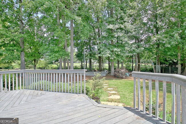 Building Photo - 303 Calgary Dr