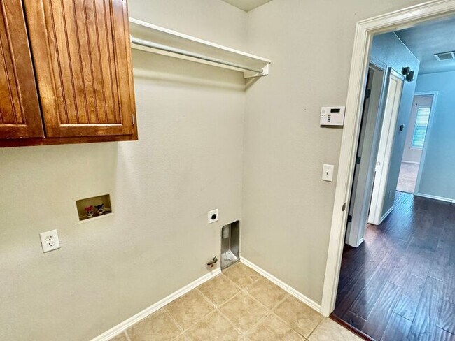 Building Photo - 8916 N 155th E Ave