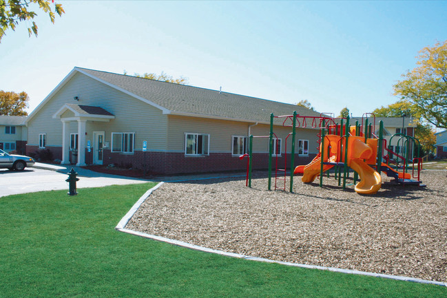 Building Photo - Cedar Valley Townhouses