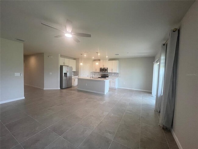 Building Photo - 1717 West Palms Drive