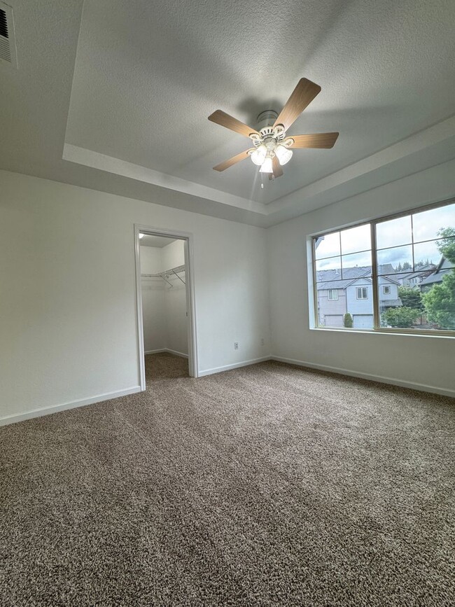 Building Photo - 3 Bedrooms | 2.5 Bathrooms | 1-Car Garage