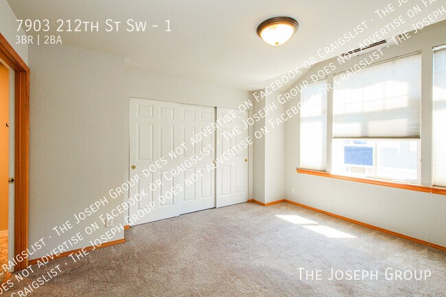 Building Photo - 7903 212th St SW