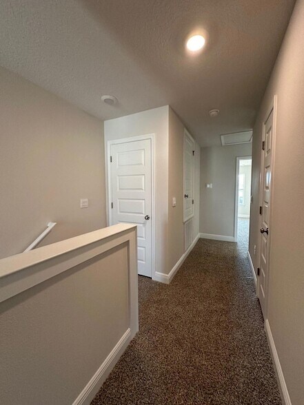 Building Photo - 5737 Stellarjay St